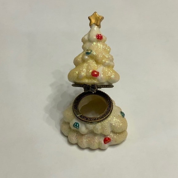 Porcelain Christmas Tree Trinket Box - Picture 1 of 2